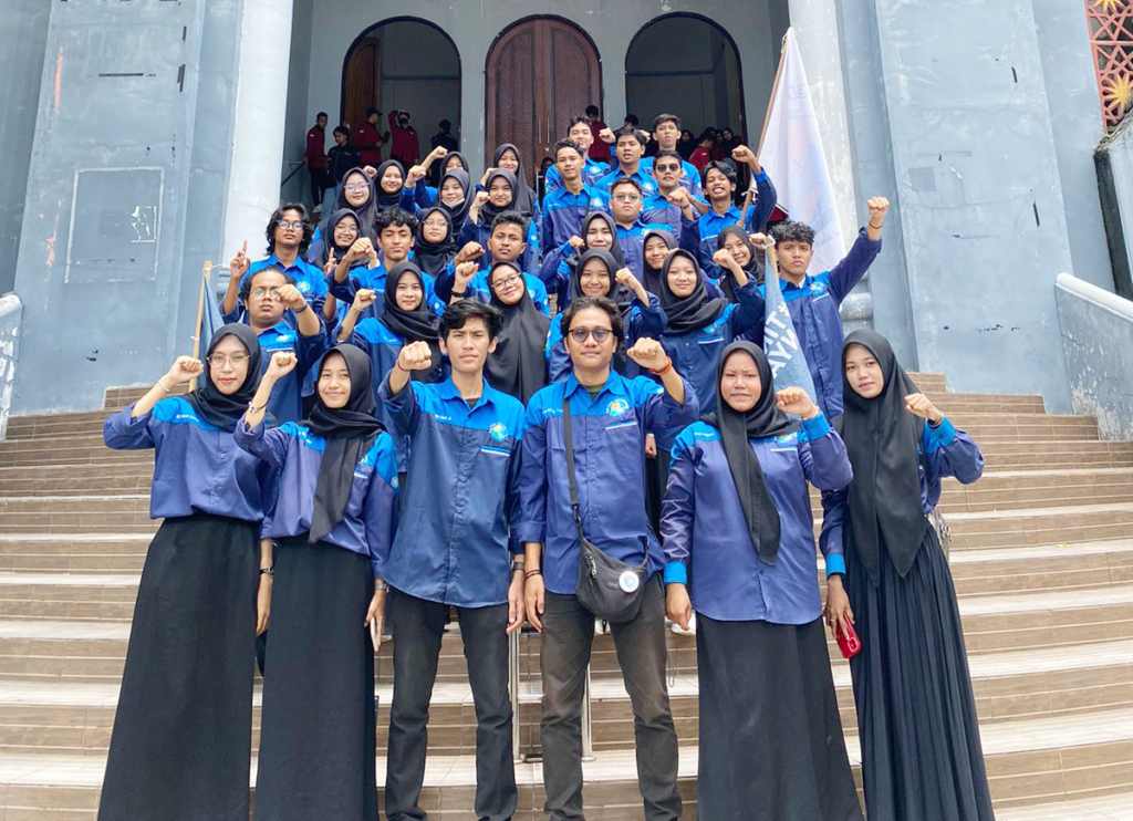 Anggota Himpunan Mahasiswa Sistem Informasi - HIMASI