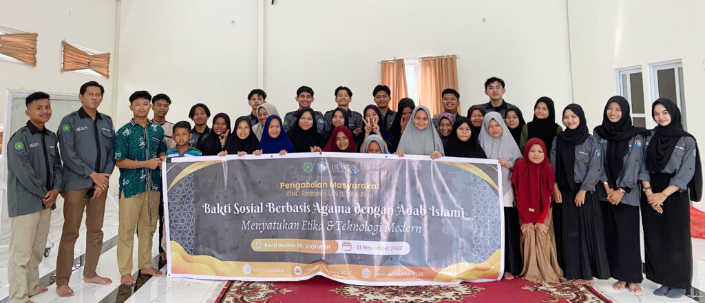 Foto Bersama Anggota ISNC Research Bersama Anak-anak Panti Asuhan As-Shohwah